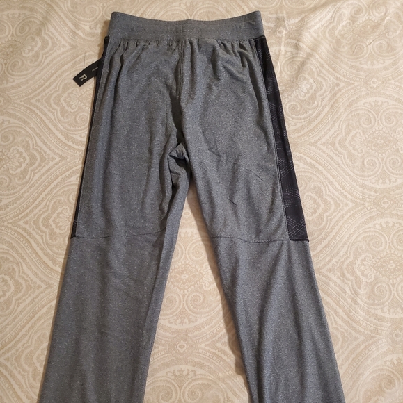 Boy's Active muscle Tee and matching track pant - Picture 4 of 6